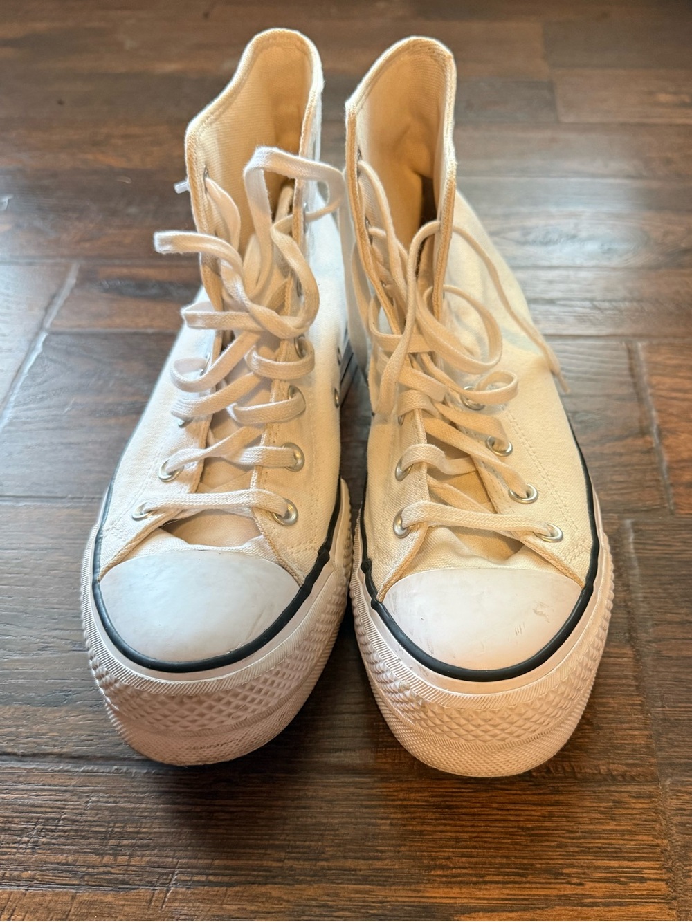 Converse Chuck Taylor All Star Lift Platform High-Top White Canvas Sneakers - 9